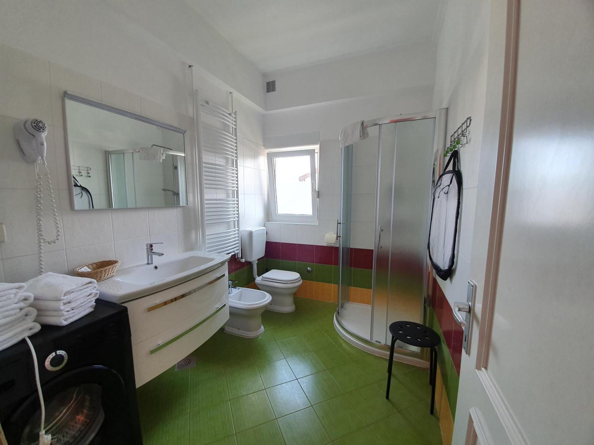 Trbovic Apartments Peaceful Stay With Free Parking, Pet-Friendly, And Bike Storage In Umag Luaran gambar