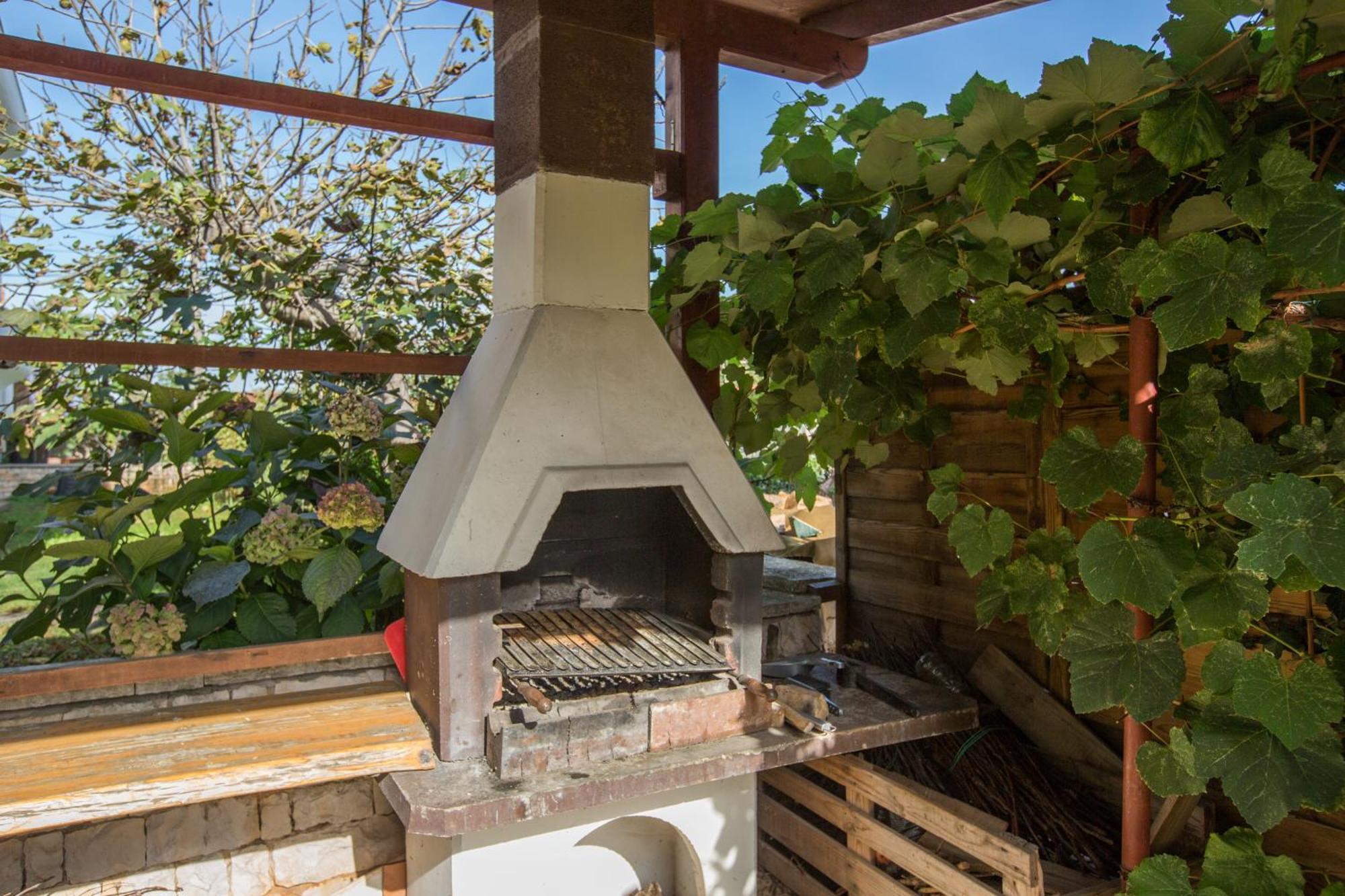 Trbovic Apartments Peaceful Stay With Free Parking, Pet-Friendly, And Bike Storage In Umag Luaran gambar