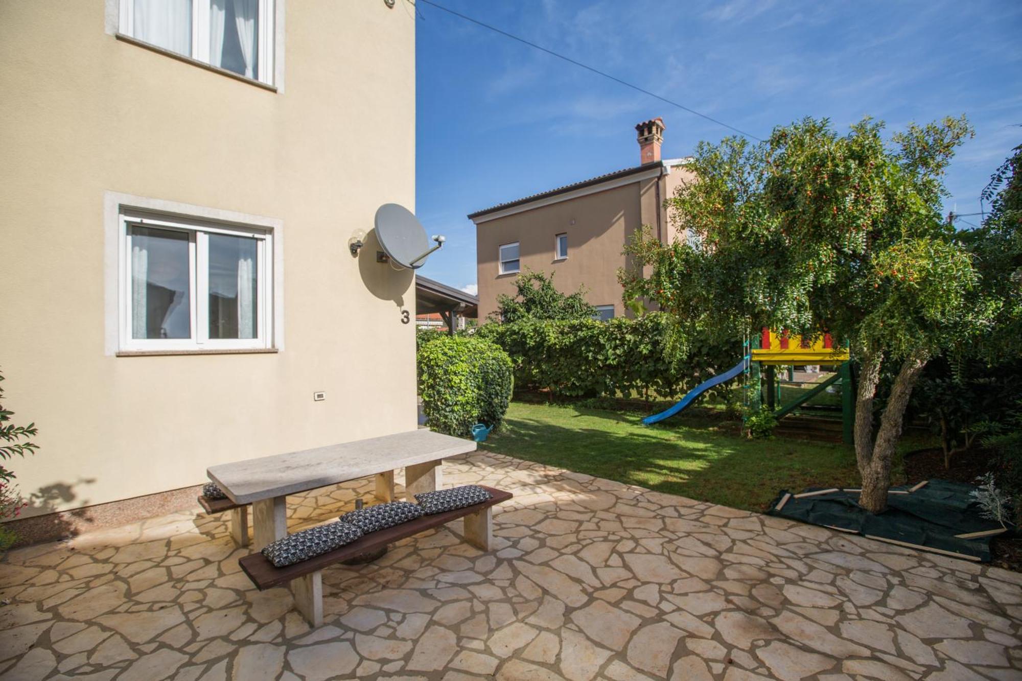 Trbovic Apartments Peaceful Stay With Free Parking, Pet-Friendly, And Bike Storage In Umag Luaran gambar