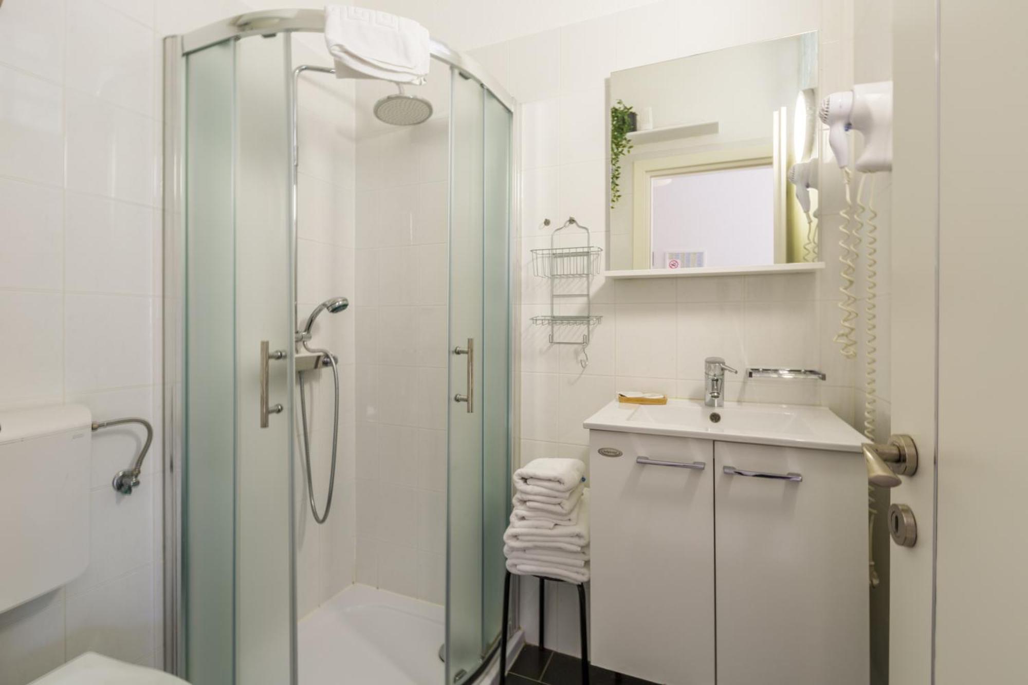 Trbovic Apartments Peaceful Stay With Free Parking, Pet-Friendly, And Bike Storage In Umag Luaran gambar