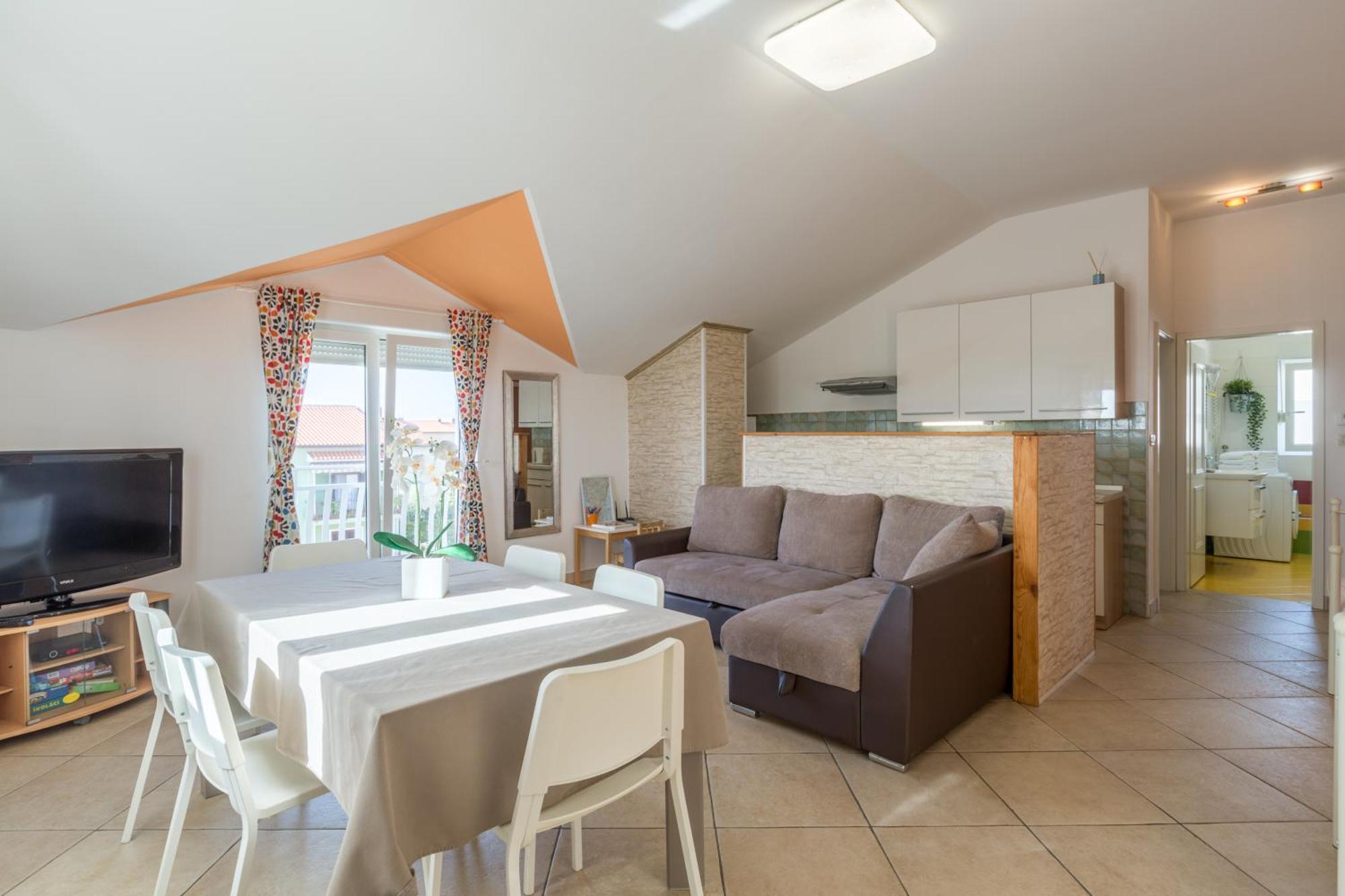 Trbovic Apartments Peaceful Stay With Free Parking, Pet-Friendly, And Bike Storage In Umag Luaran gambar