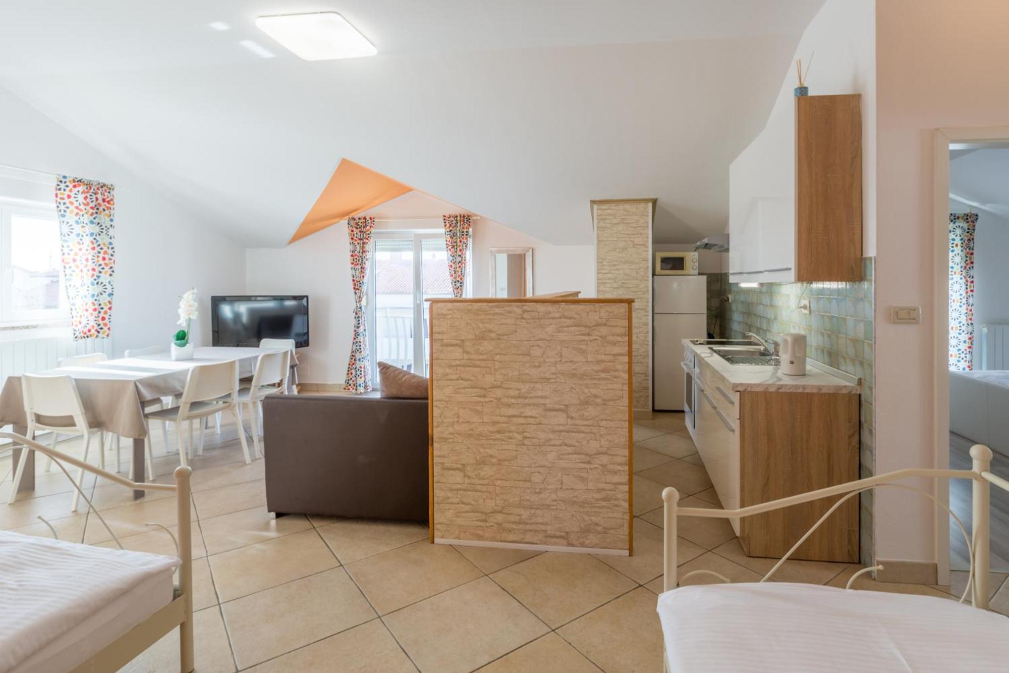 Trbovic Apartments Peaceful Stay With Free Parking, Pet-Friendly, And Bike Storage In Umag Luaran gambar