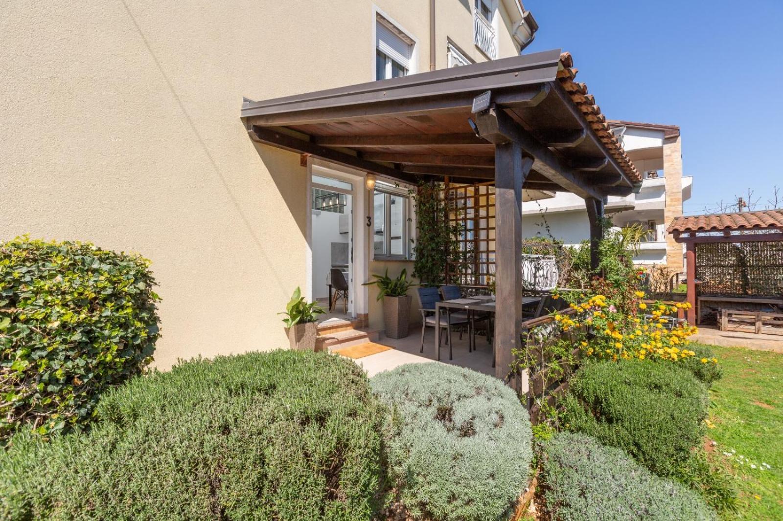 Trbovic Apartments Peaceful Stay With Free Parking, Pet-Friendly, And Bike Storage In Umag Luaran gambar
